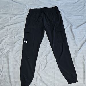 Youth Large Under Armour Black Cargo Track Pants